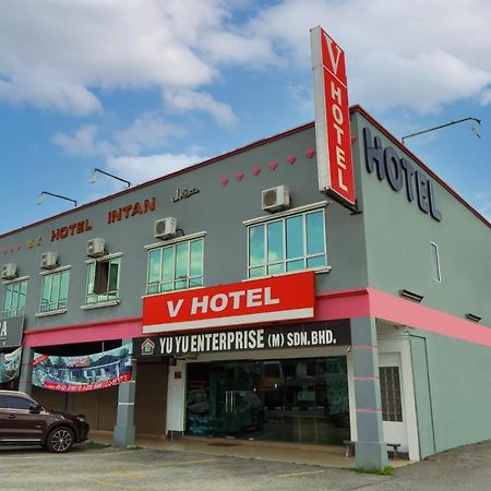 V Hotel Teluk Intan Buitenkant foto